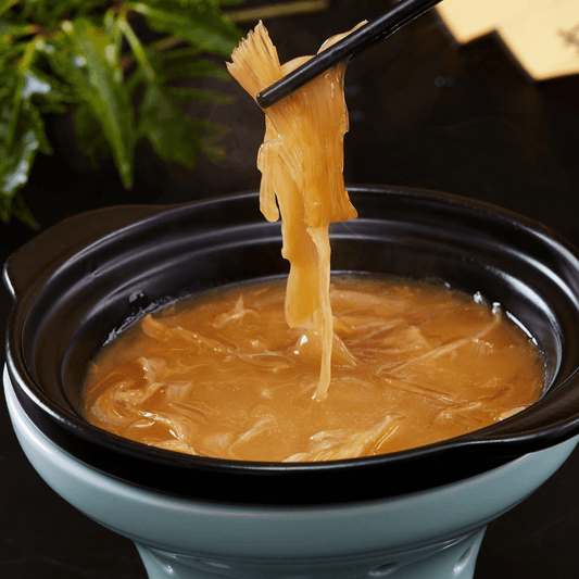 招牌砂煲排翅 Braised Shark's Fin Soup